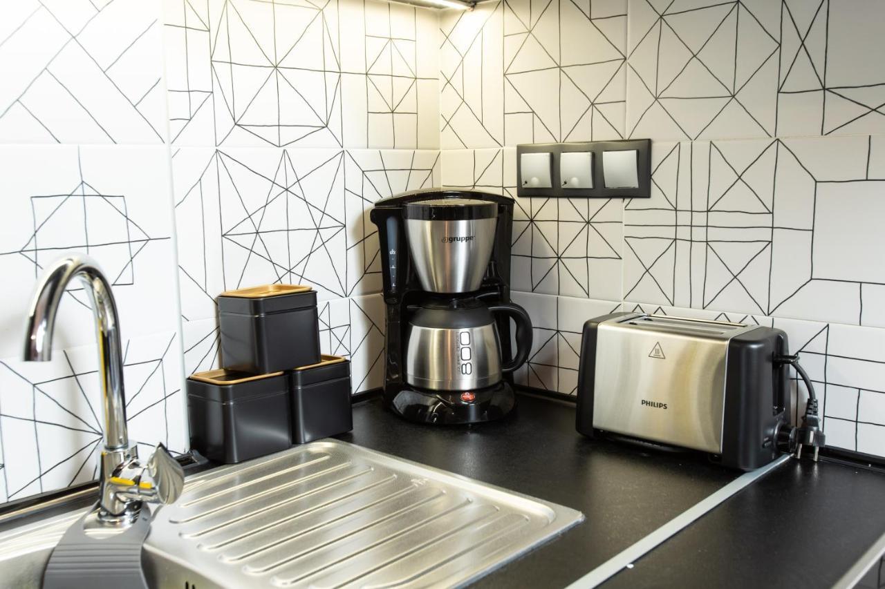 Downtown Luxury Boutique Suites : The Yellow Suite Tessalónica Exterior foto