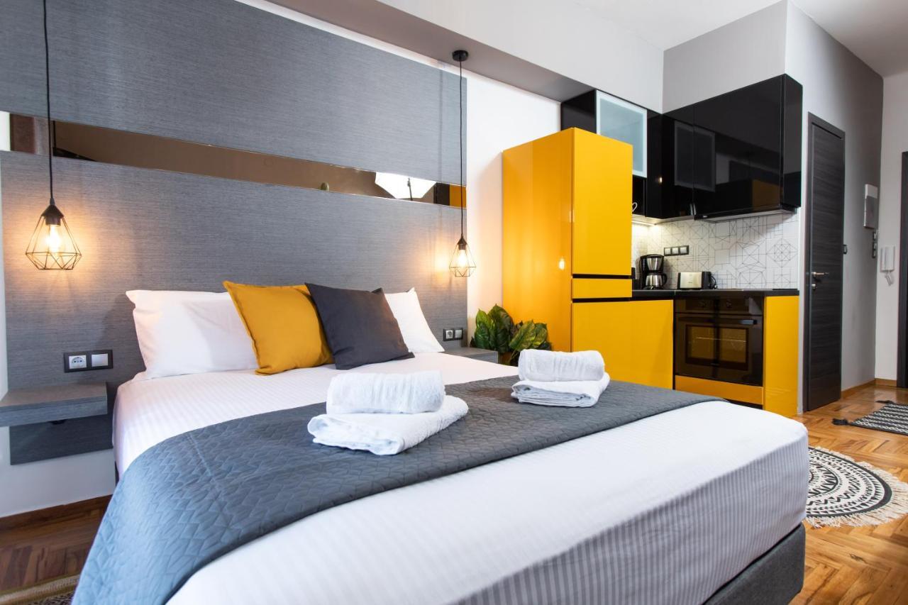 Downtown Luxury Boutique Suites : The Yellow Suite Tessalónica Exterior foto