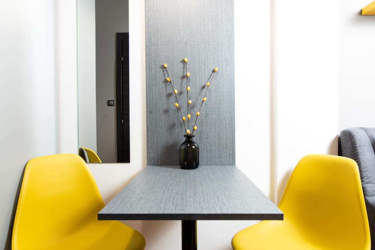 Downtown Luxury Boutique Suites : The Yellow Suite Tessalónica Exterior foto