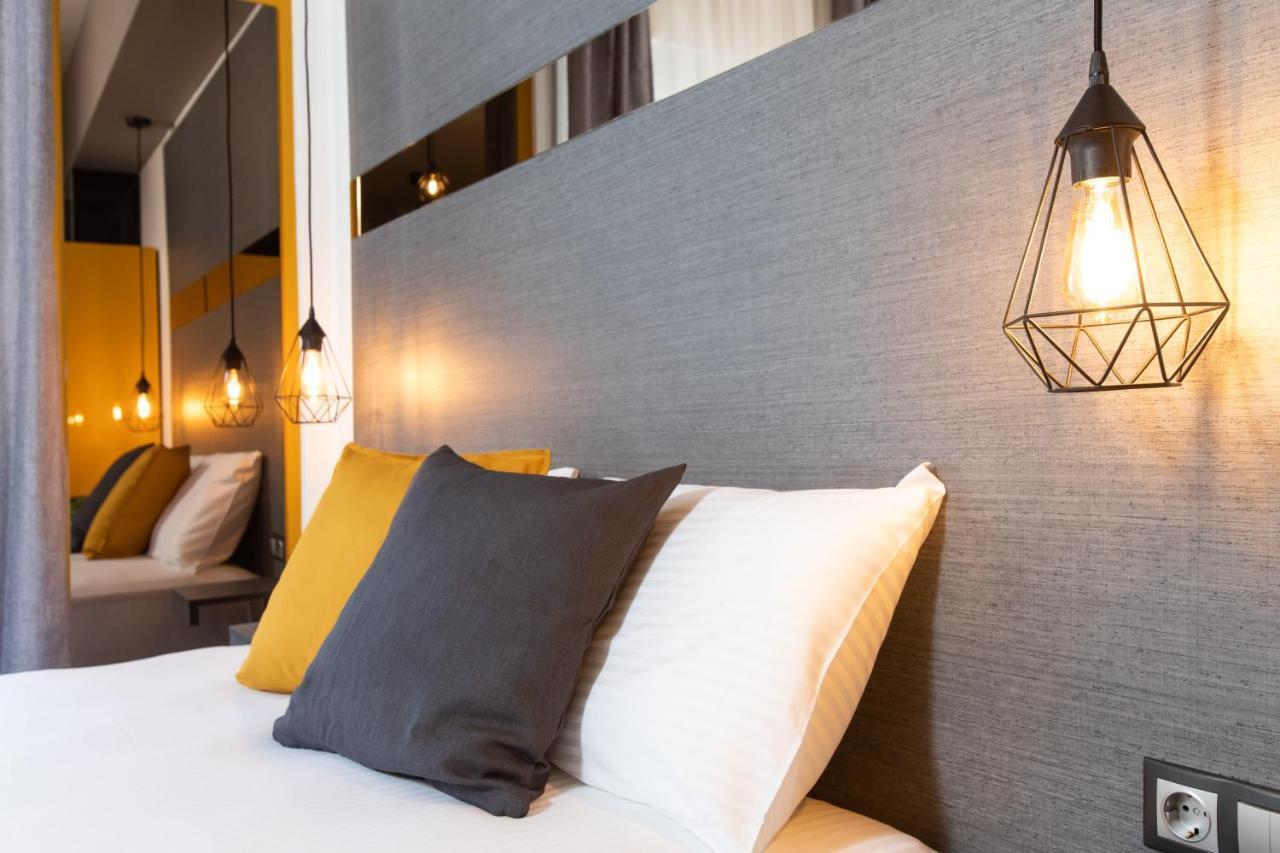 Downtown Luxury Boutique Suites : The Yellow Suite Tessalónica Exterior foto