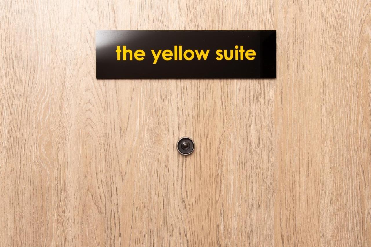 Downtown Luxury Boutique Suites : The Yellow Suite Tessalónica Exterior foto